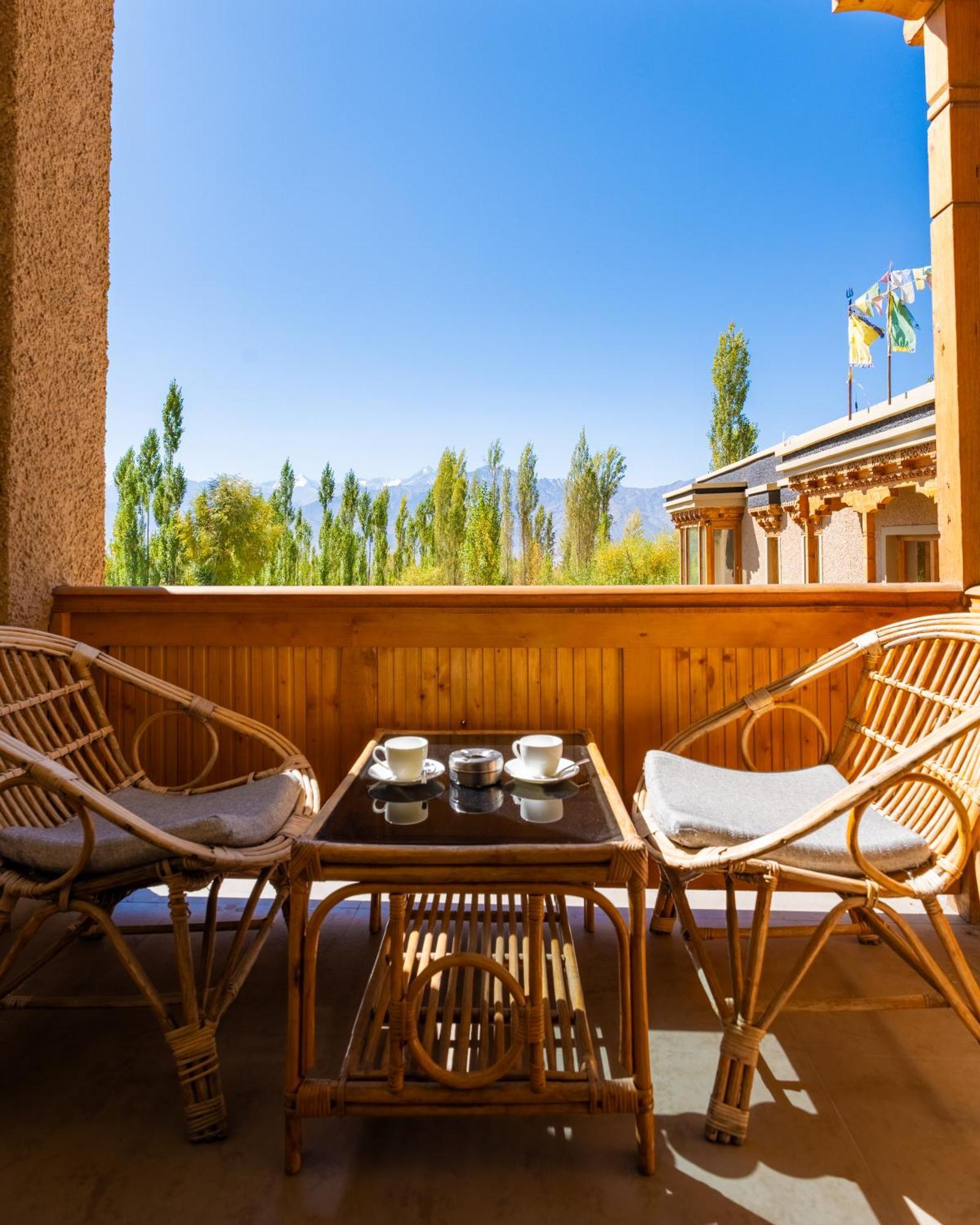 The Saraha Hotel Leh Buitenkant foto