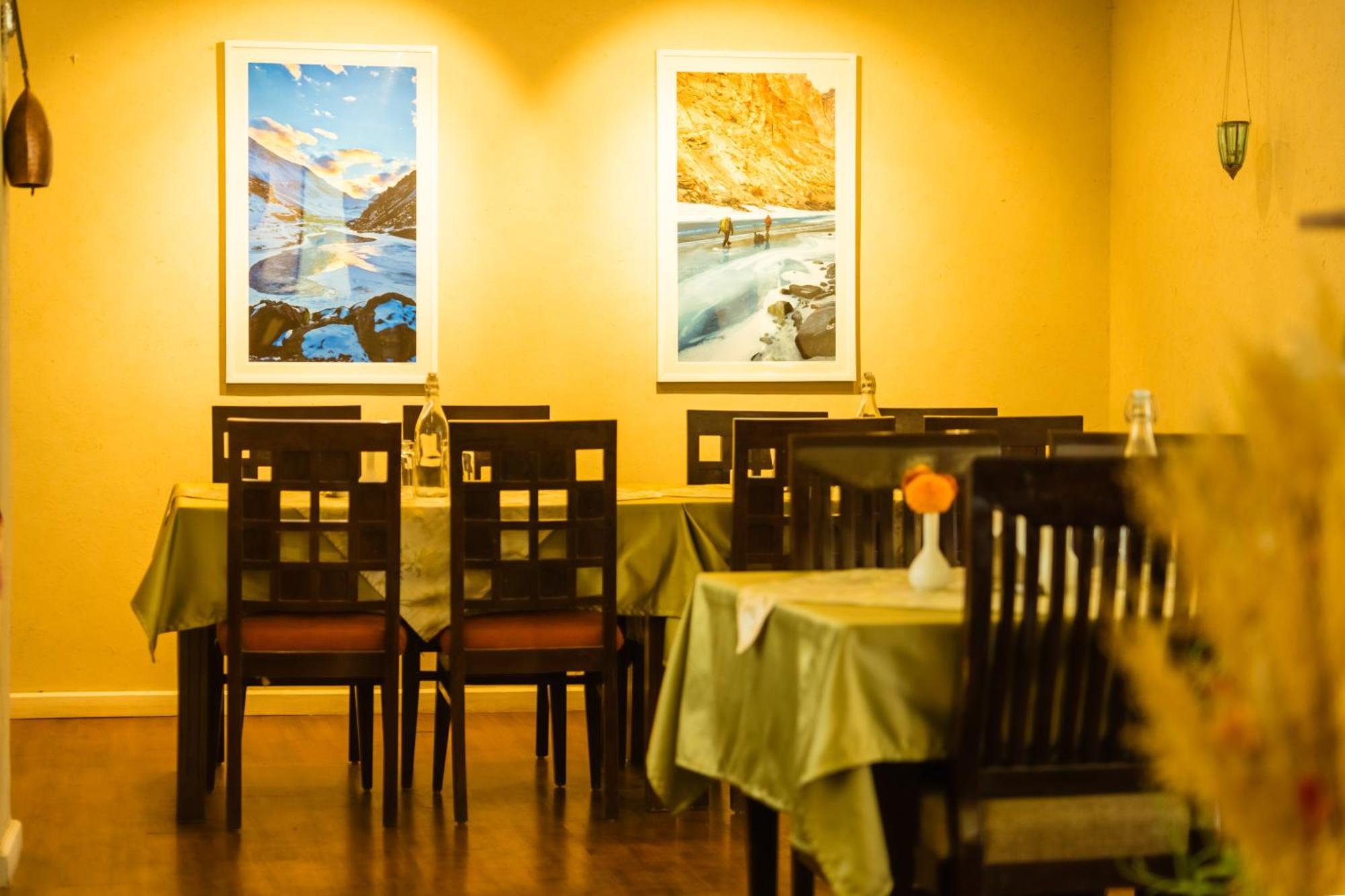 The Saraha Hotel Leh Buitenkant foto